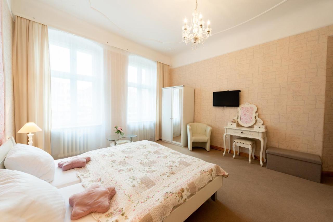 Hotel Pension Dahlem Berlin Dış mekan fotoğraf
