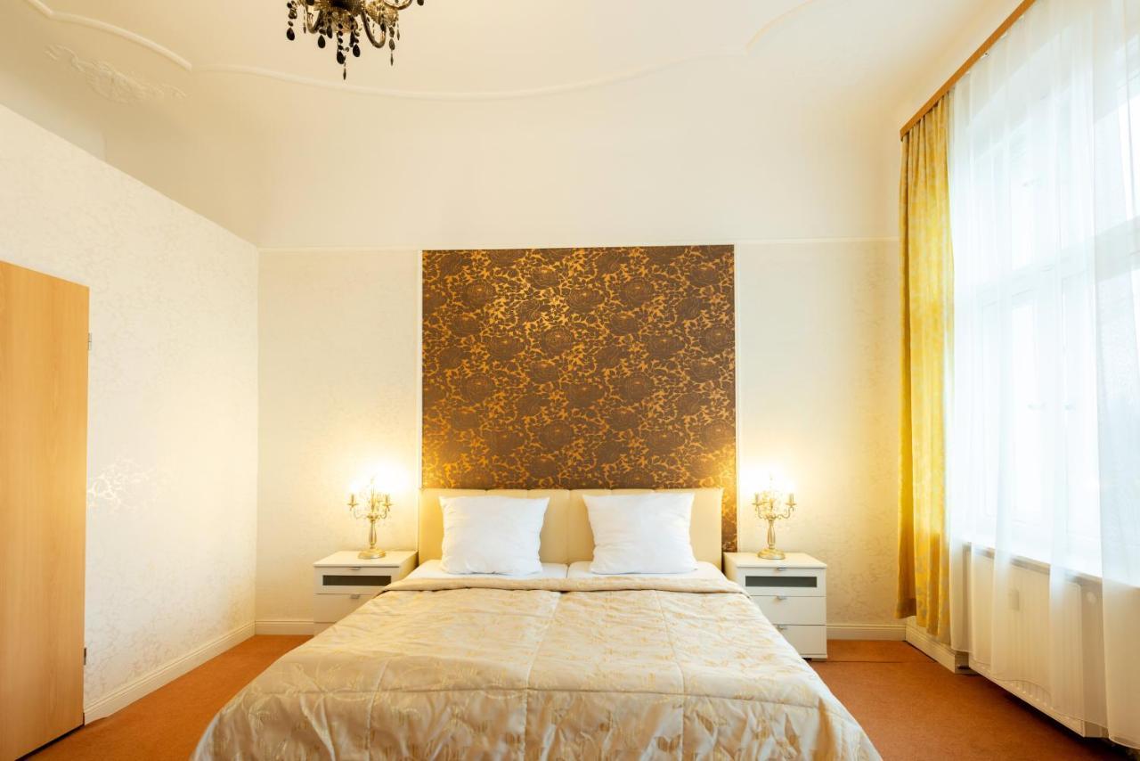 Hotel Pension Dahlem Berlin Dış mekan fotoğraf